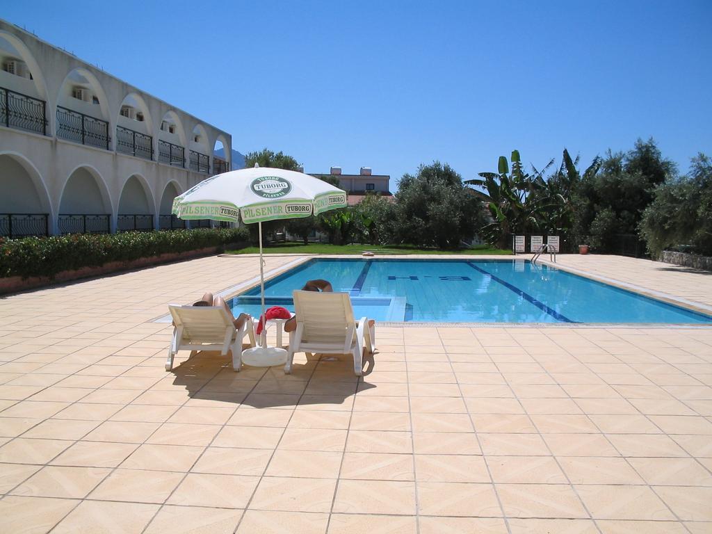 Bare Hill Holiday Village Elea Exterior foto